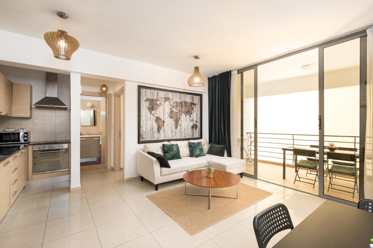 Lazuli City Center Ap 42 Larnaca Exterior photo